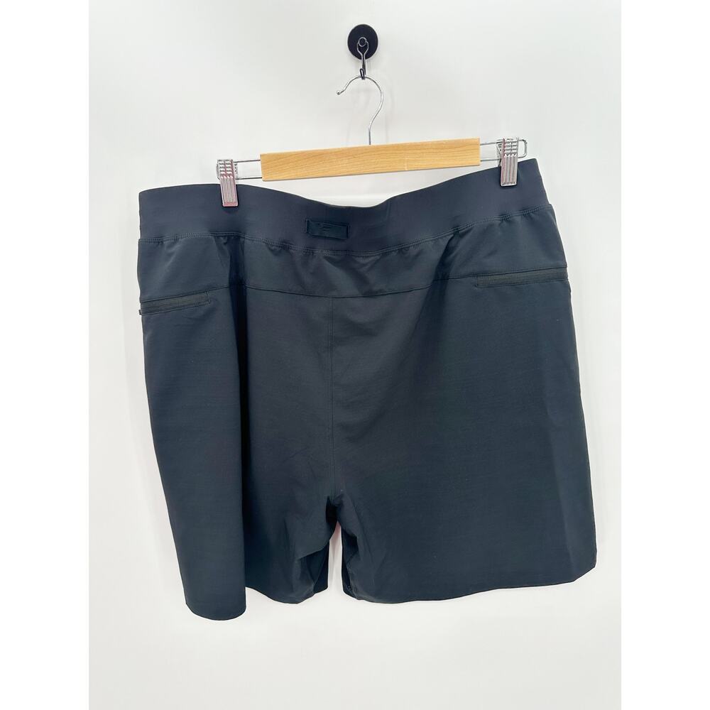 Fabletics Black Woven Training Shorts 8" Inseam Elastic Waistband Mens XL - Picture 2 of 6